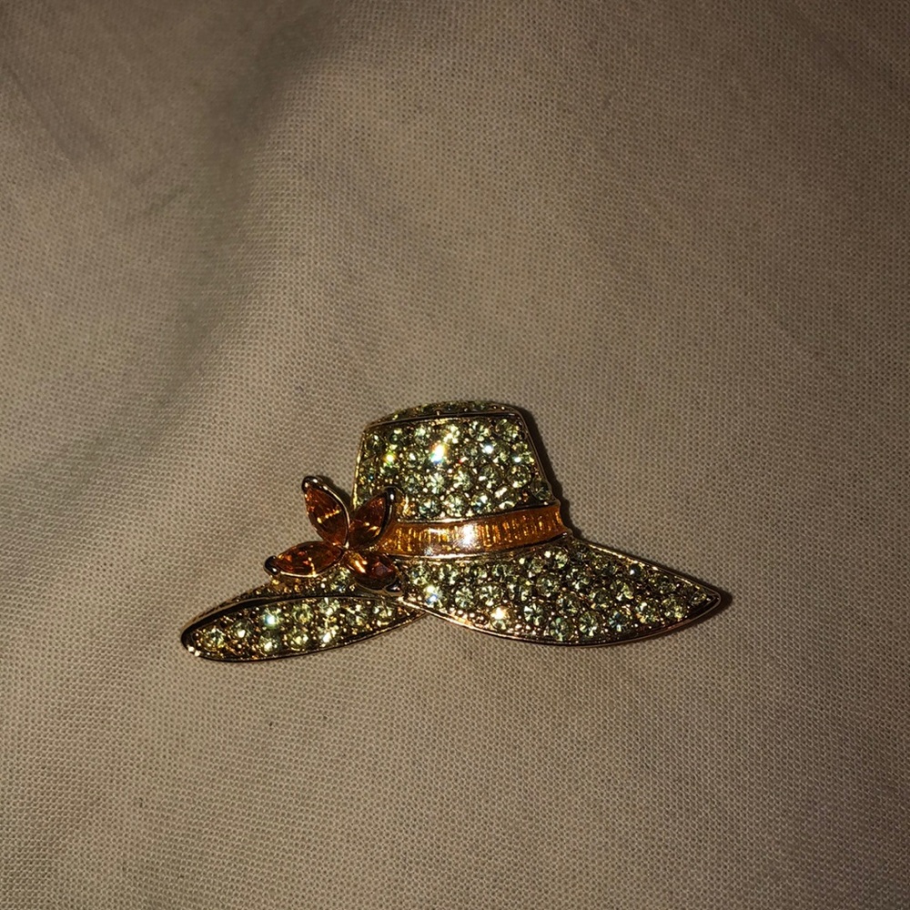 Gold colored Rhinestone covered hat pin - Picture 5 of 5